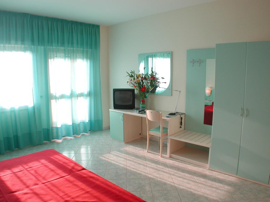 Cliffs Hotel Joppolo Phòng bức ảnh